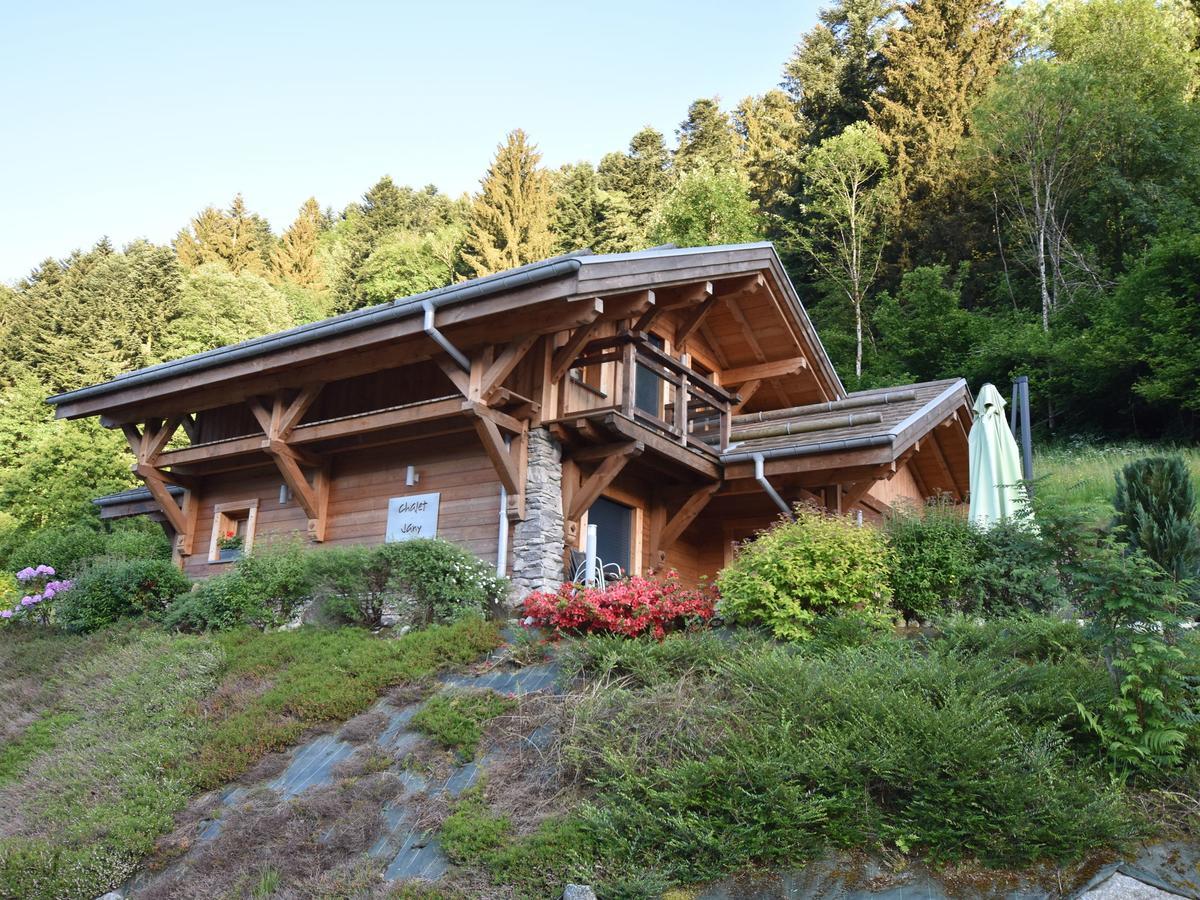 Villa Quaint Chalet in La Bresse with Sauna Exterior foto